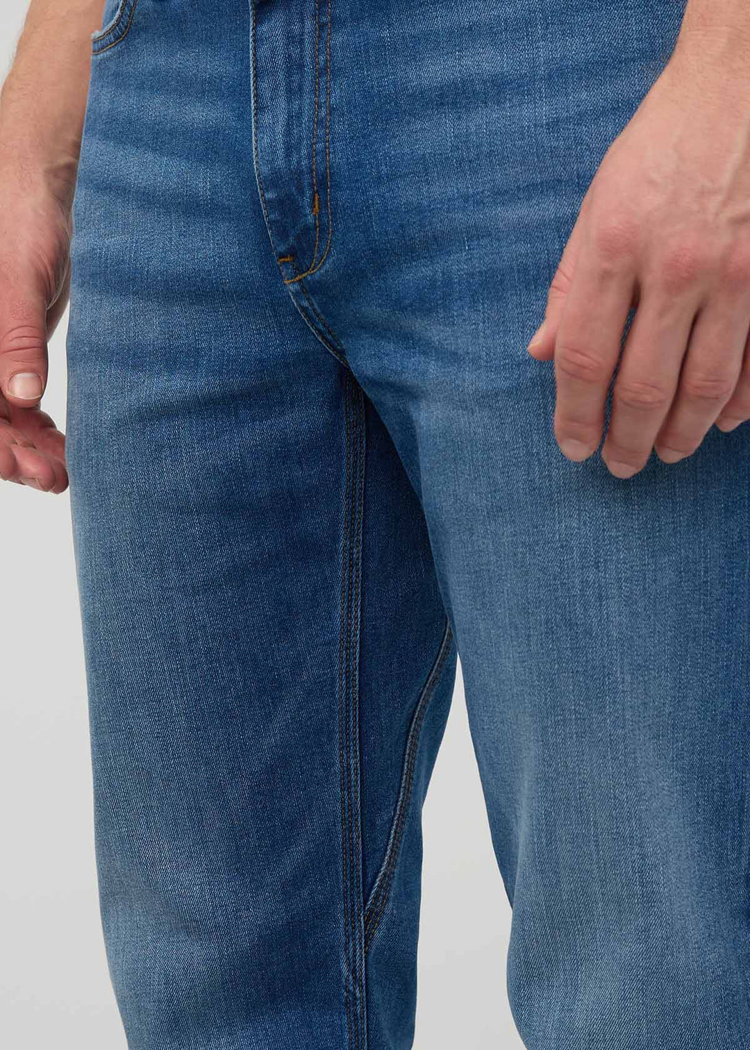 Duer Performance Denim+ Straight