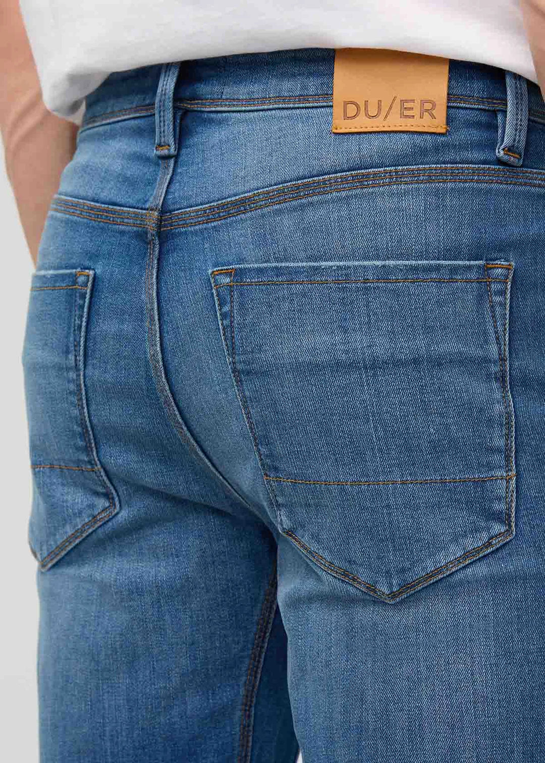 Duer Performance Denim+ Straight