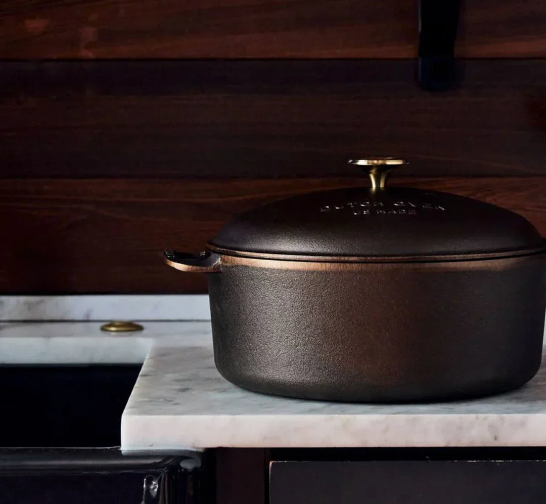 Smithey Ironware Dutch Oven 7.25 QT