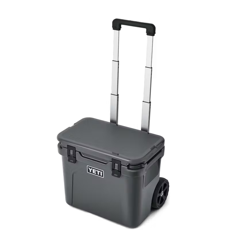 Yeti Roadie Wheeled Cooler 32